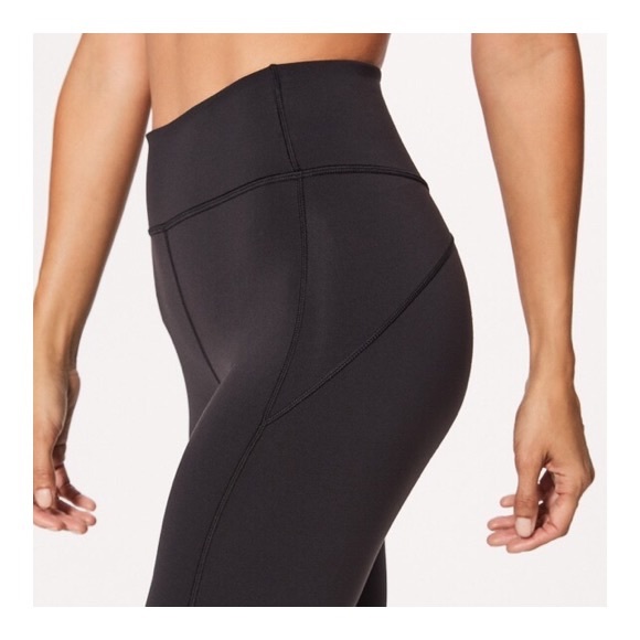 In Movement Crop - Picture 3 of 5